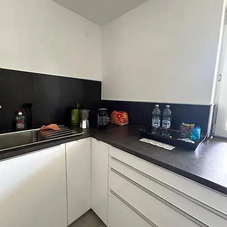 Wohnung Mit Garten Und Panoramablick In Innsbruck Exterior foto