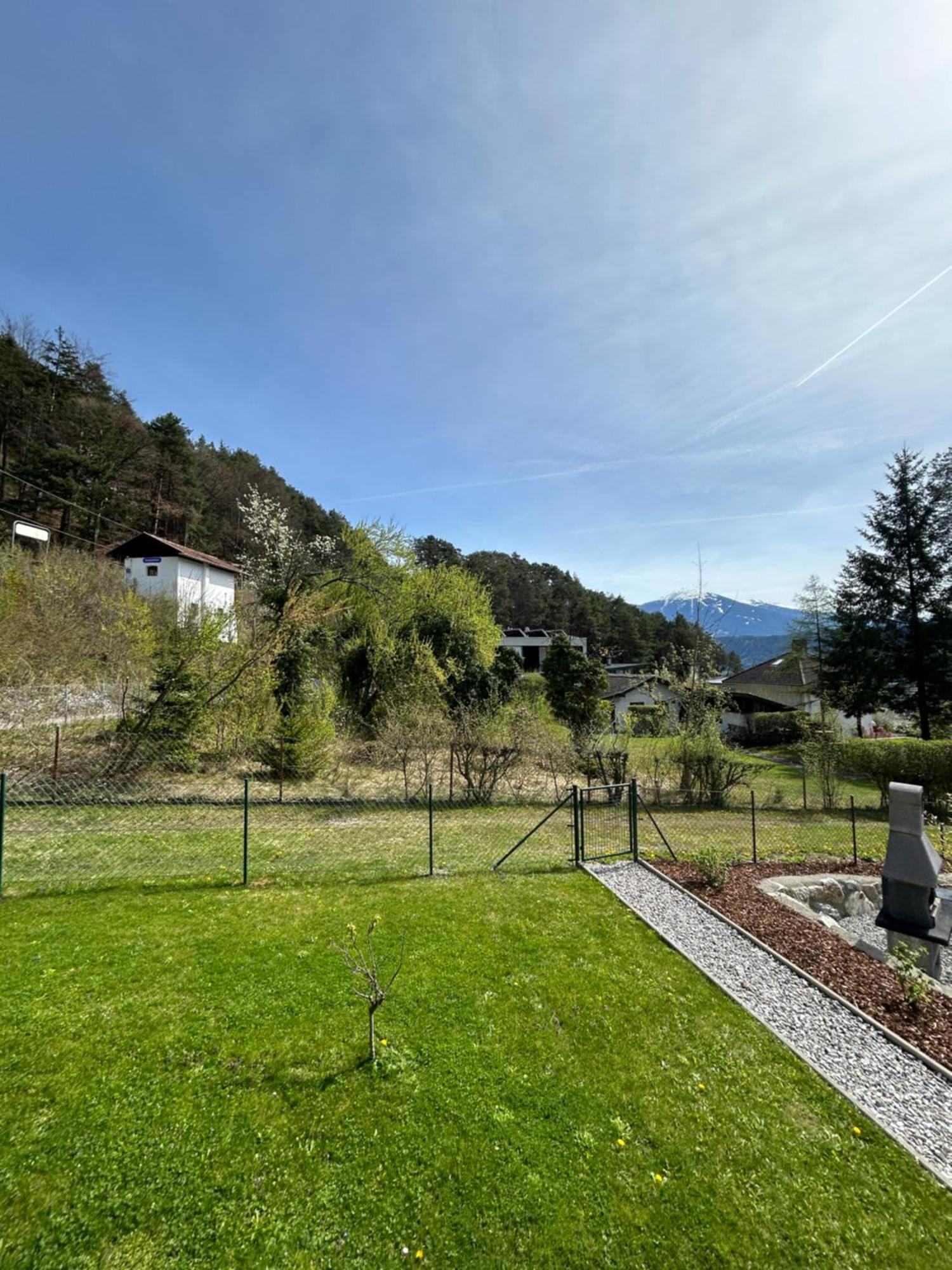 Mit Garten Und Panoramablick In Apartment
